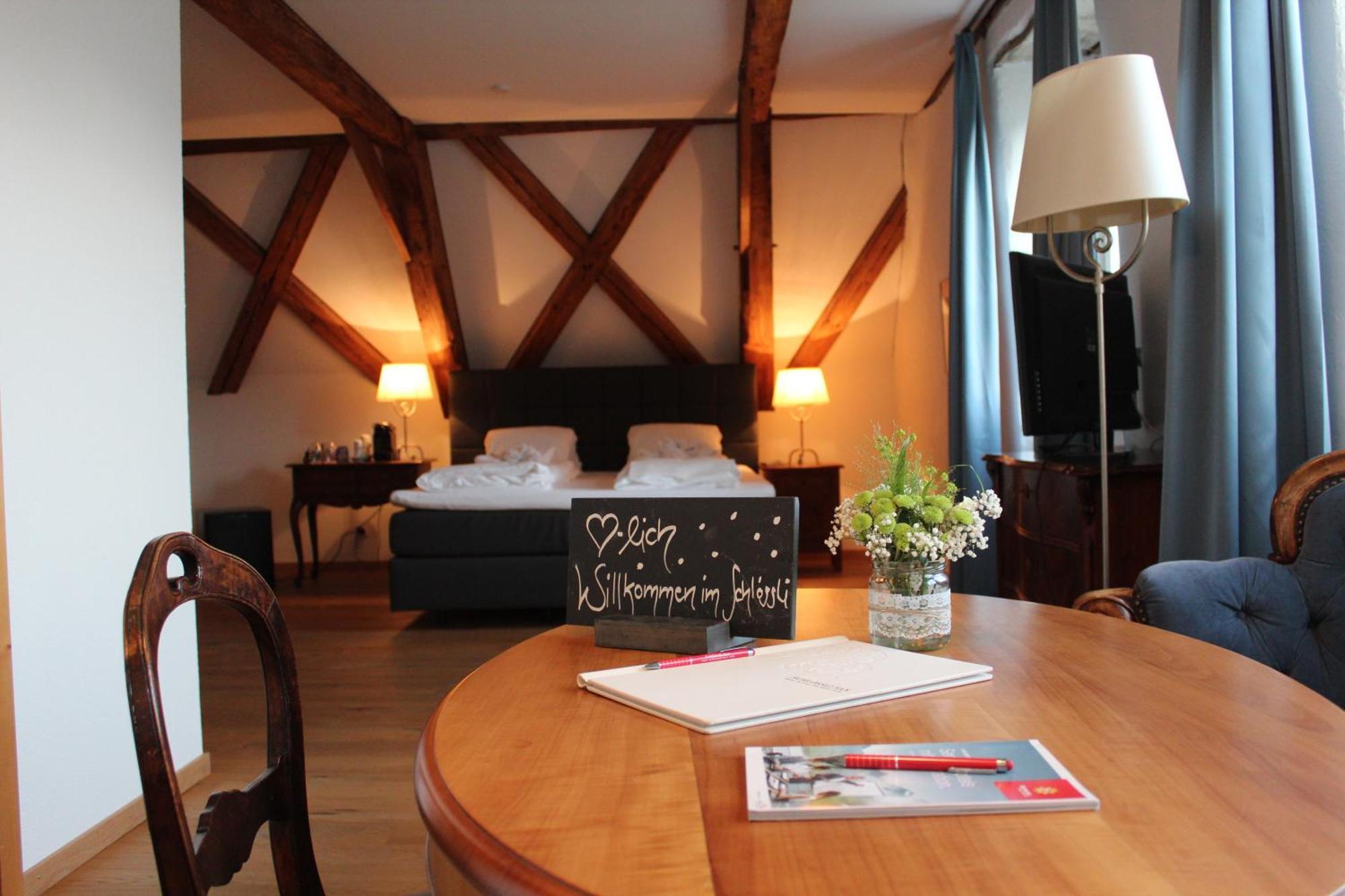 Hotel Restaurant Schloessli Sax エクステリア 写真